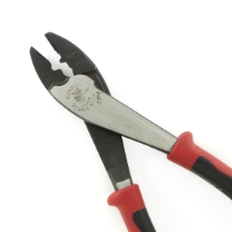Klein Tools J1005 Journeyman™ Crimping/Cutting Tool 22-10 Ga. Close-up