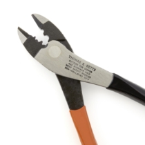 Thomas & Betts WT111M Sta-Kon Crimping Pliers w/ Wire Cutter